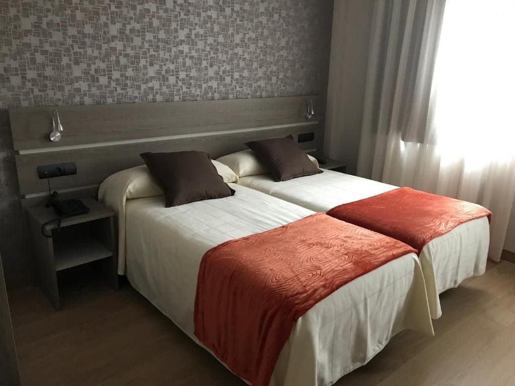 Twin Room room - Image 3