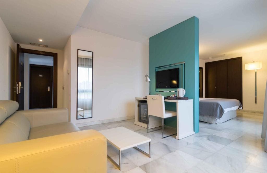 Superior Room room - Image 3