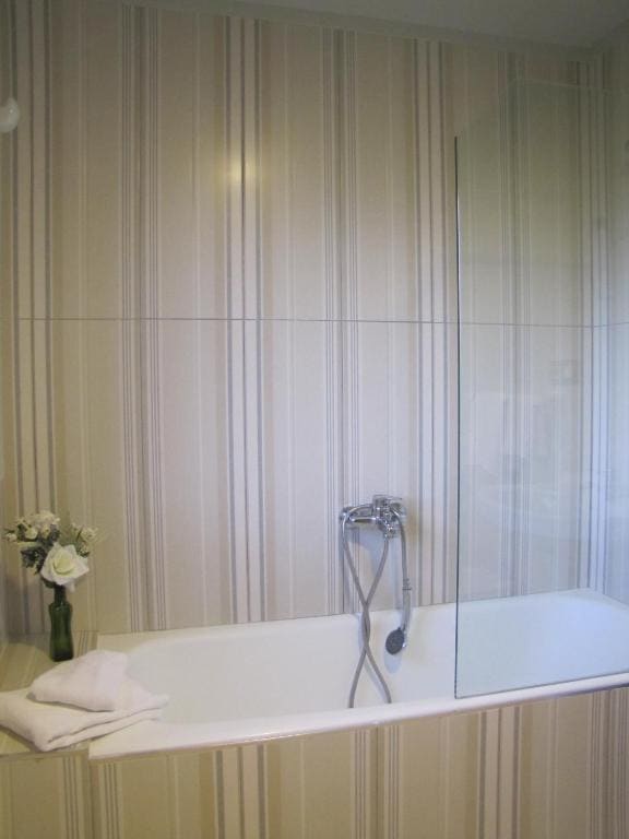 Twin Room room - Image 3
