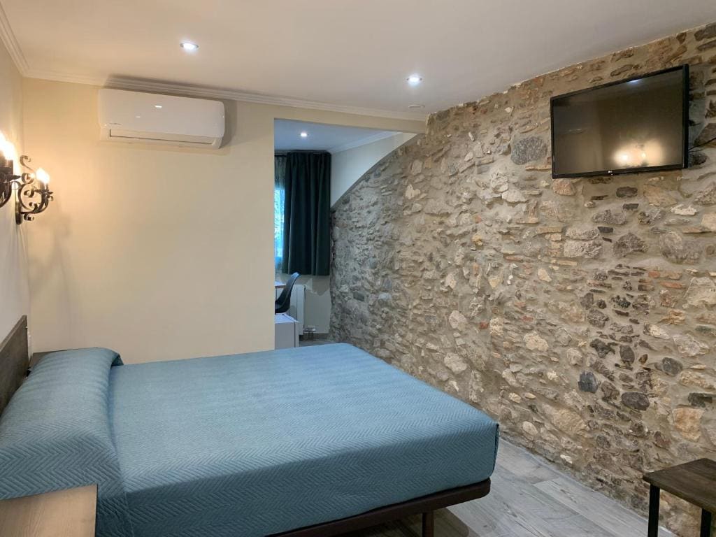 Standard Double Room room - Image 2