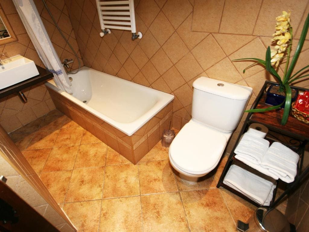 Double or Twin Room room - Image 3