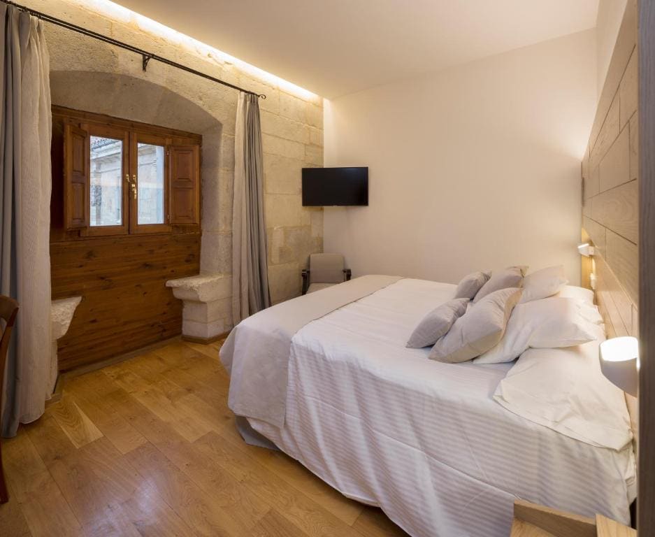 Premium Twin or Double Room room - Image 3