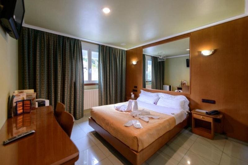 Double Room room - Image 3