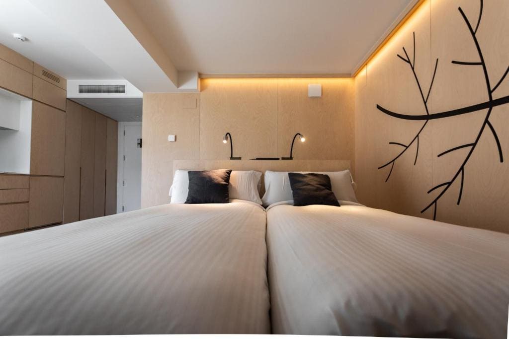 One-Bedroom Apartment (2 - 4 Adults) room - Image 1
