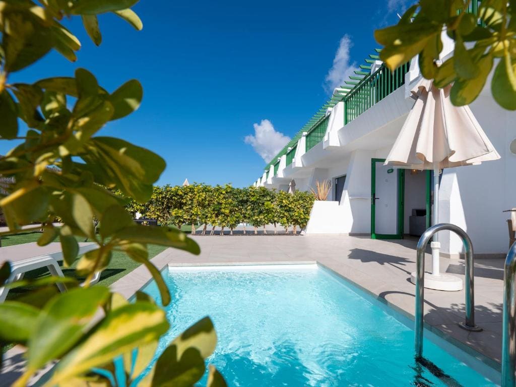 Suite with Private Pool room - Image 1