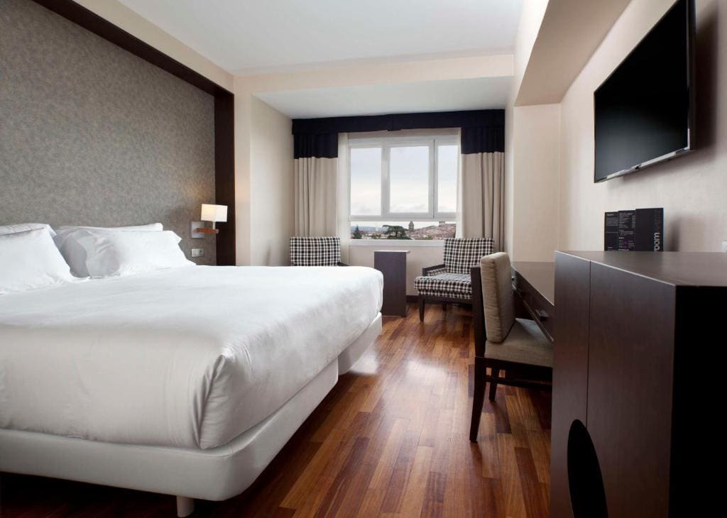 Standard Double or Twin Room with View room - Image 1