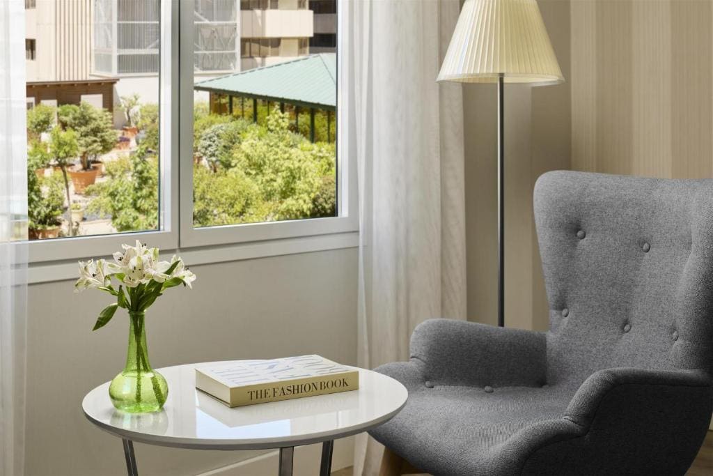 Standard Room with View room - Image 2