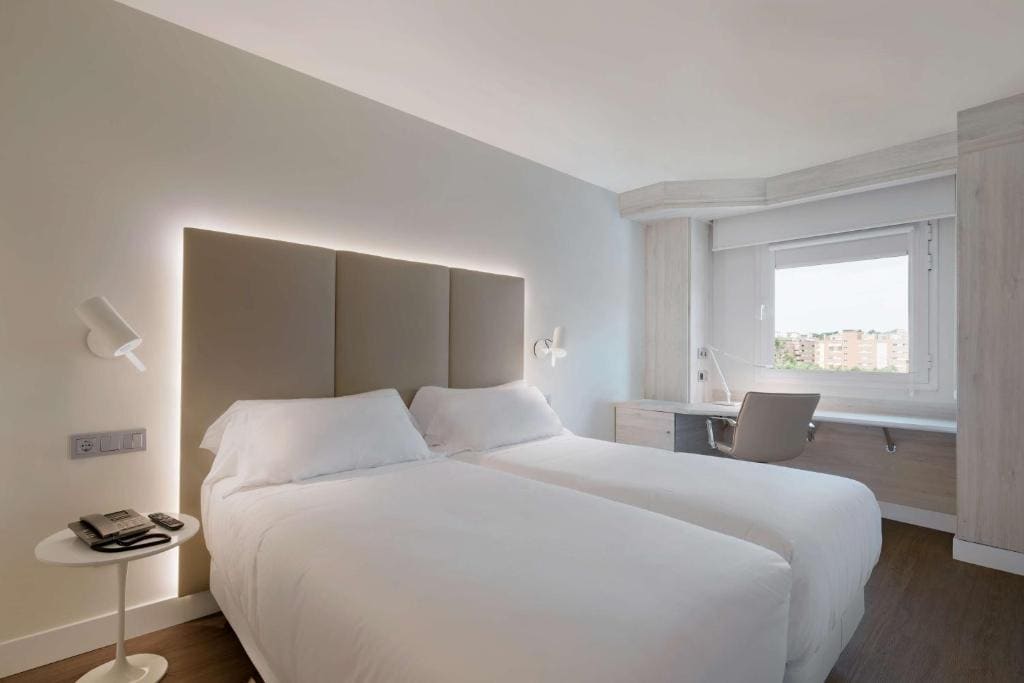 Standard Double or Twin Room room - Image 2