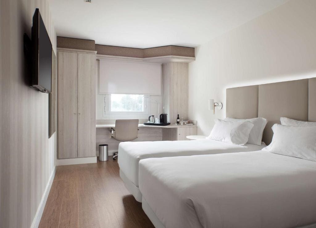 Superior Double or Twin Room room - Image 1