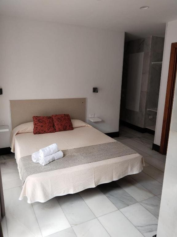 Double Room room - Image 1