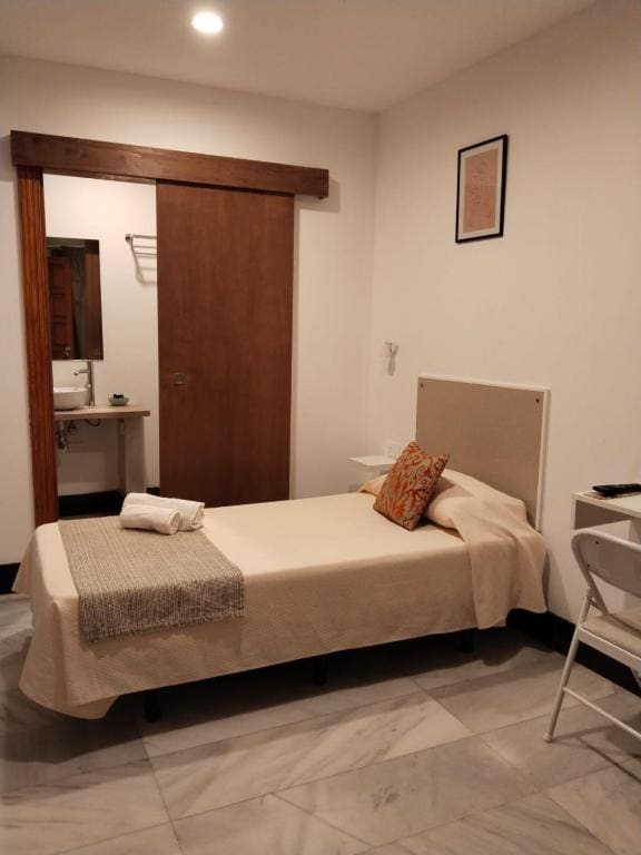 Single Room room - Image 3