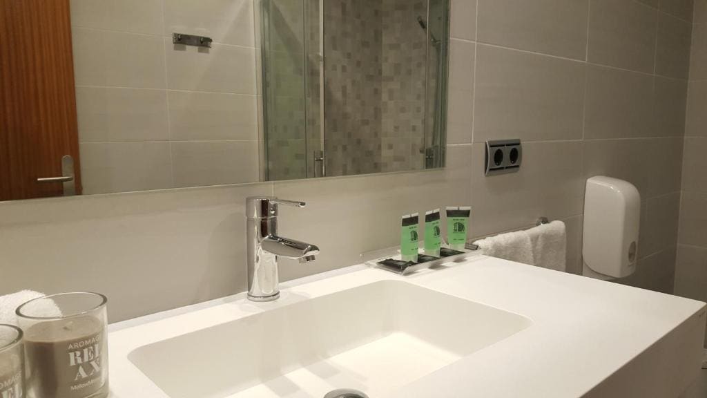 Twin Room room - Image 3