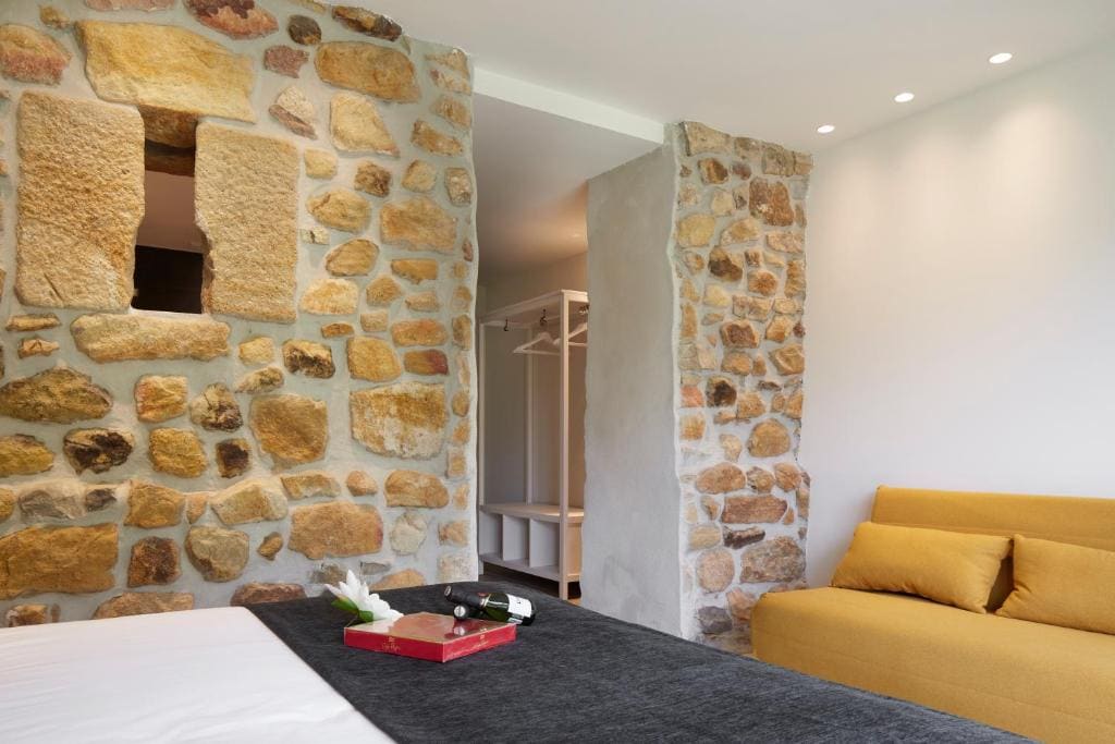 Suite with Spa Bath room - Image 1