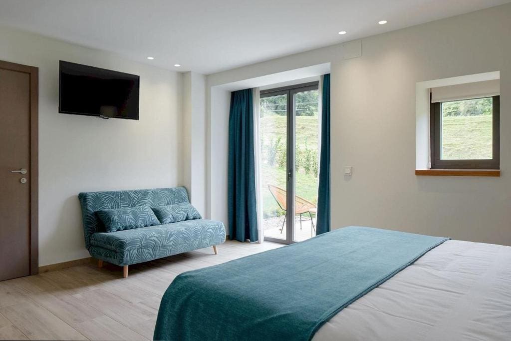Triple Room with Terrace room - Image 2