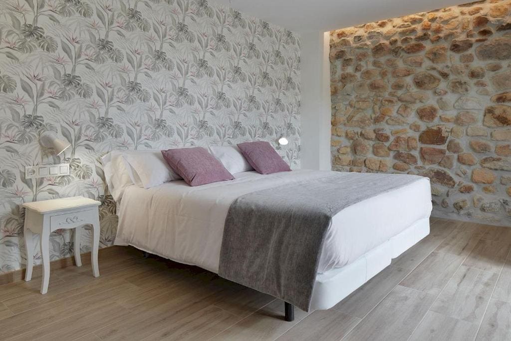 Family Room room - Image 3