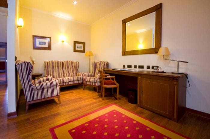 Deluxe Double Room room - Image 2
