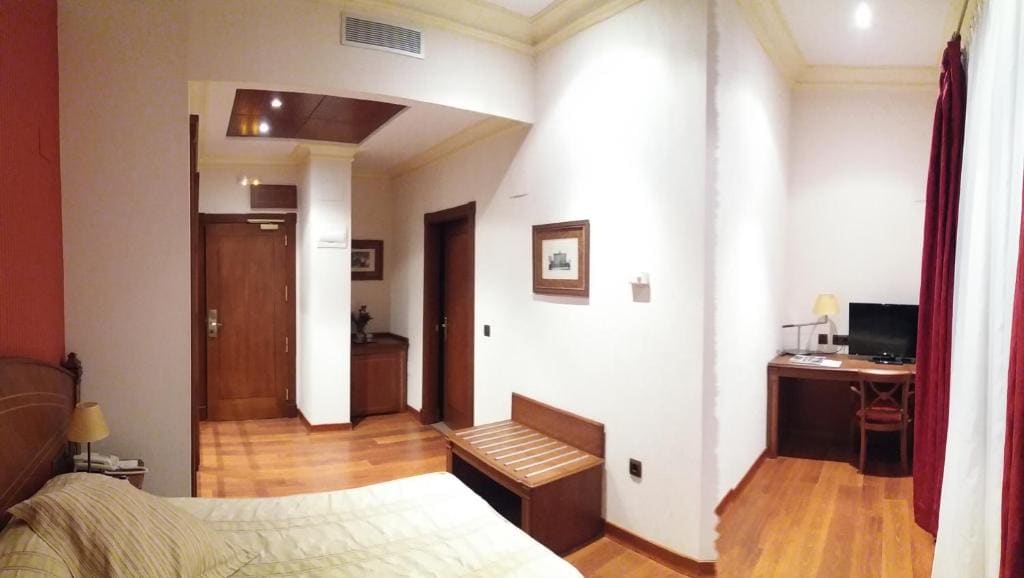 Twin Room - Disability Access room - Image 1