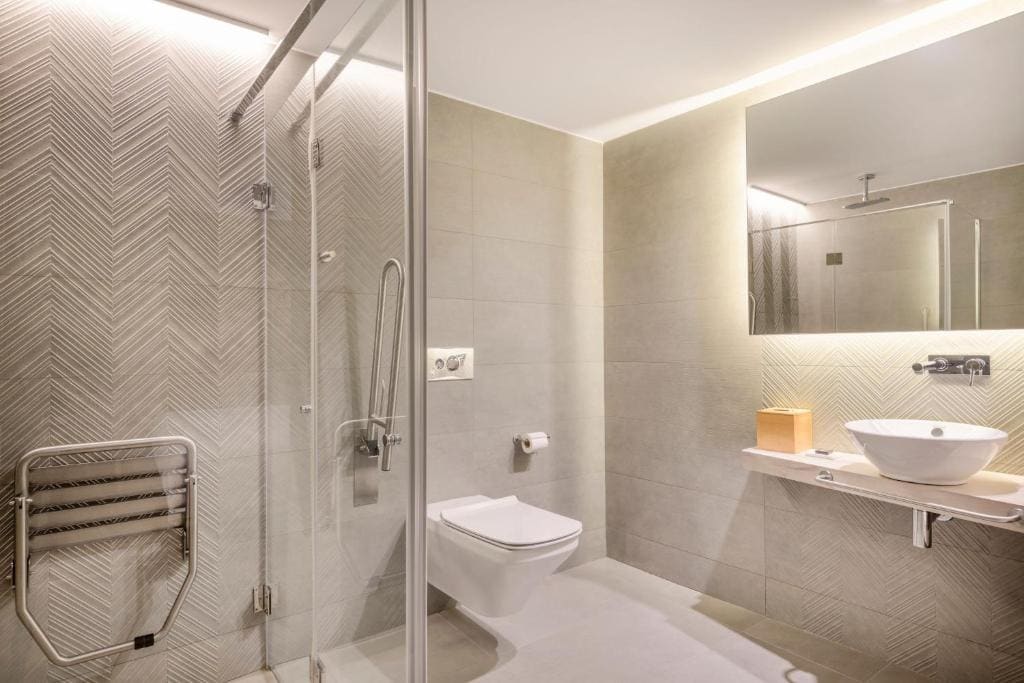 Deluxe Twin Room room - Image 2