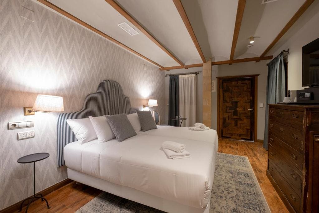 Interior Double or Twin Room room - Image 1