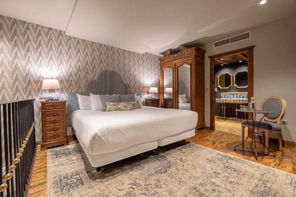 Superior Interior Double Room room - Image 1
