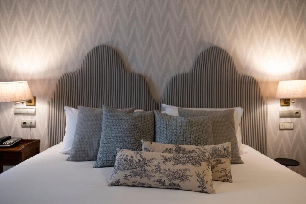 Deluxe Double or Twin Room room - Image 3
