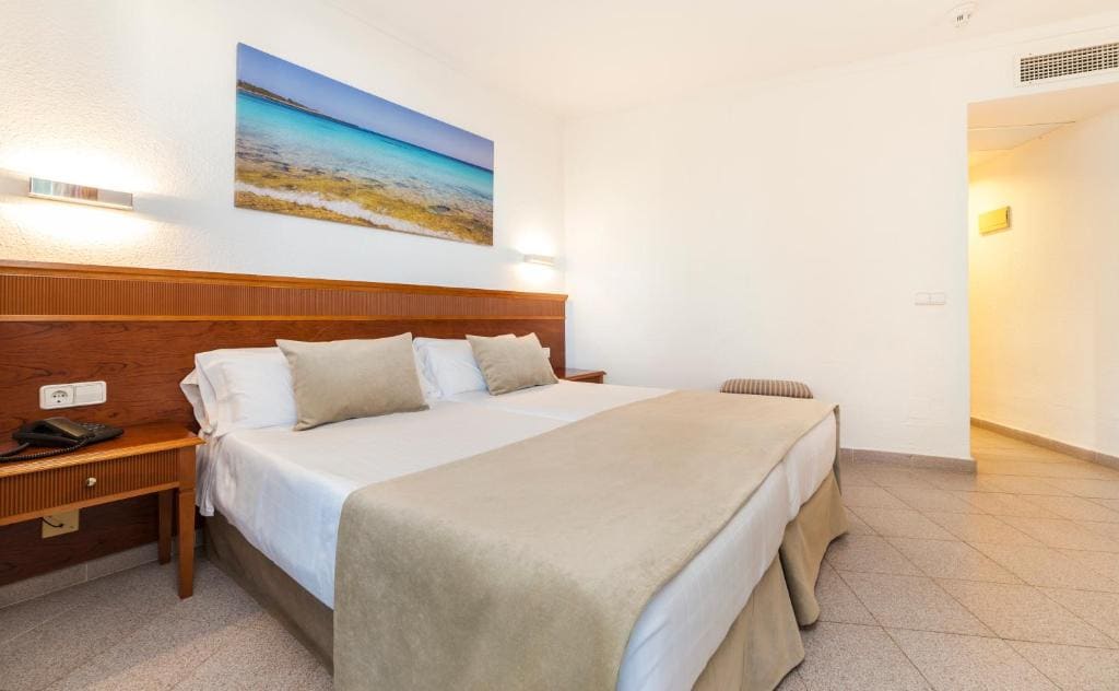 Twin Room room - Image 3