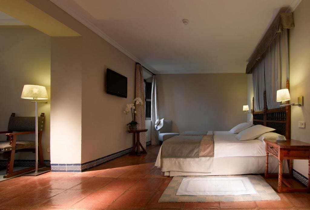 Superior Twin Room room - Image 1