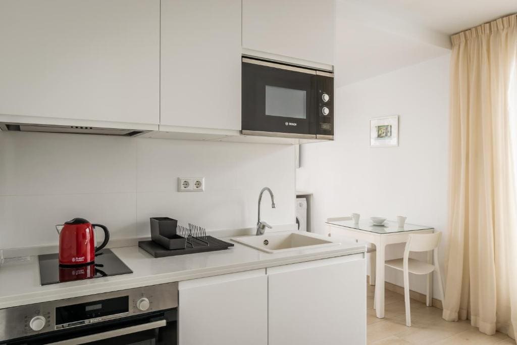 Penthouse Apartment room - Image 3
