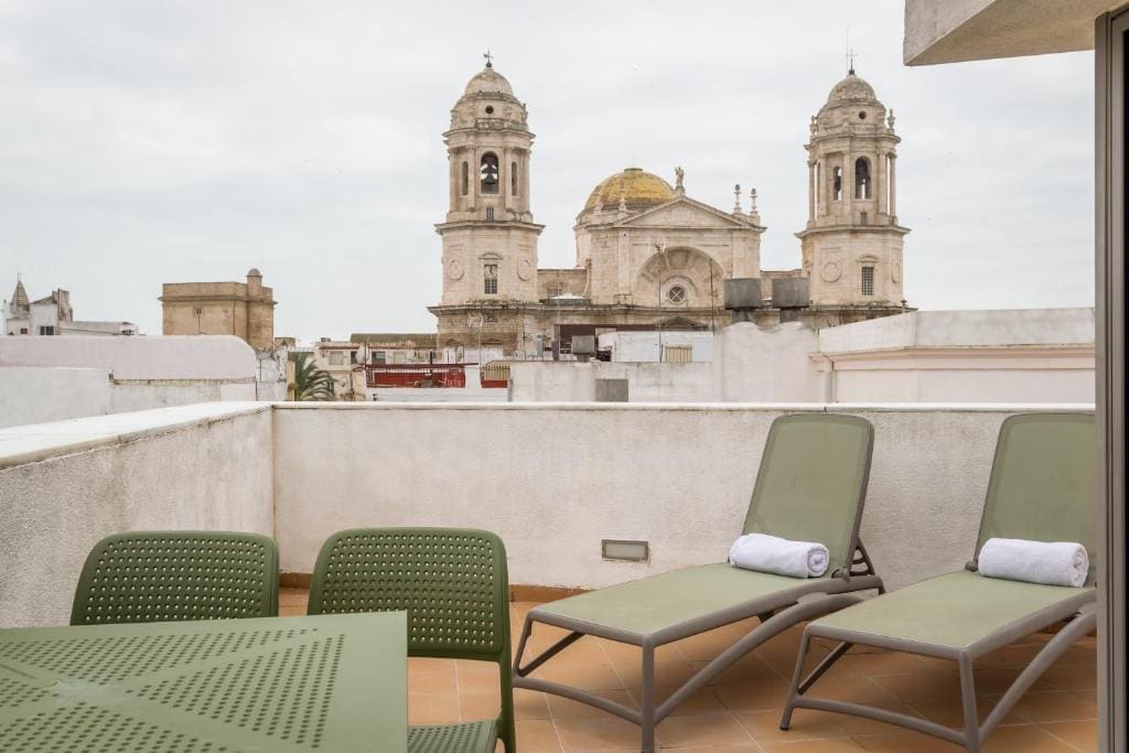 Superior Double Room with Private Terrace room - Image 3
