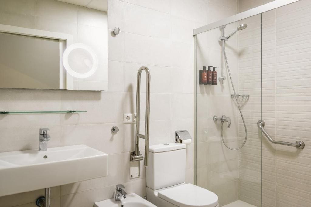 Apartment - Ground Floor room - Image 3