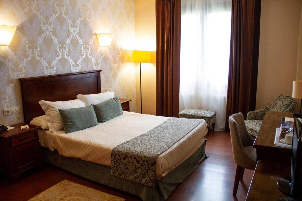 Double or Twin Room room - Image 2
