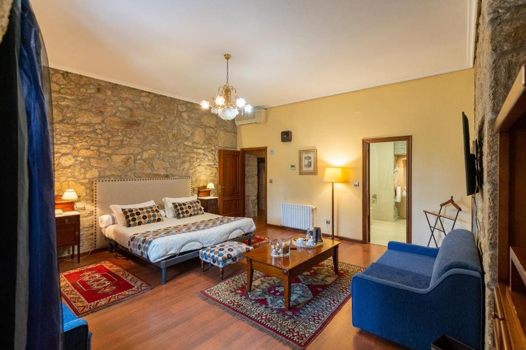Suite room - Image 1