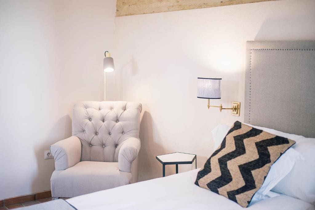 Standard Double or Twin Room room - Image 1