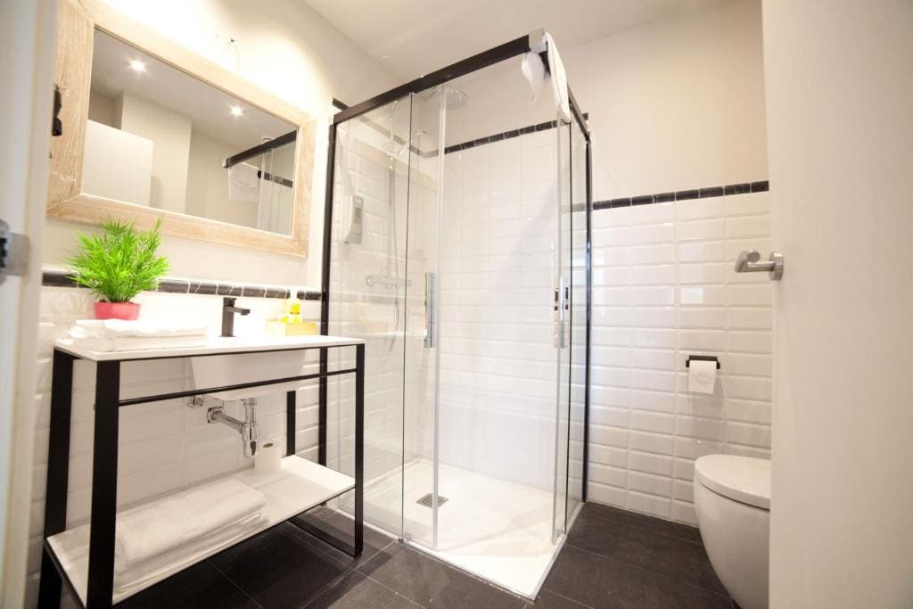 Superior Double or Twin Room with Terrace room - Image 2
