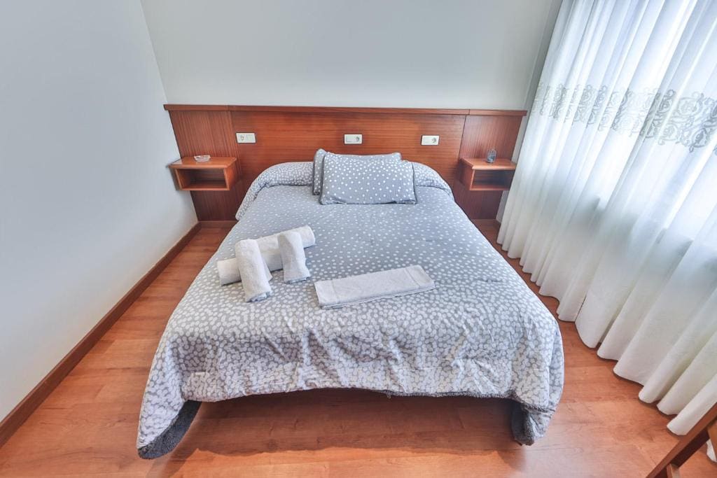 Double Room with Private Bathroom room - Image 3