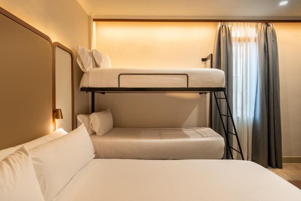 Quadruple Room (4 Adults) room - Image 2