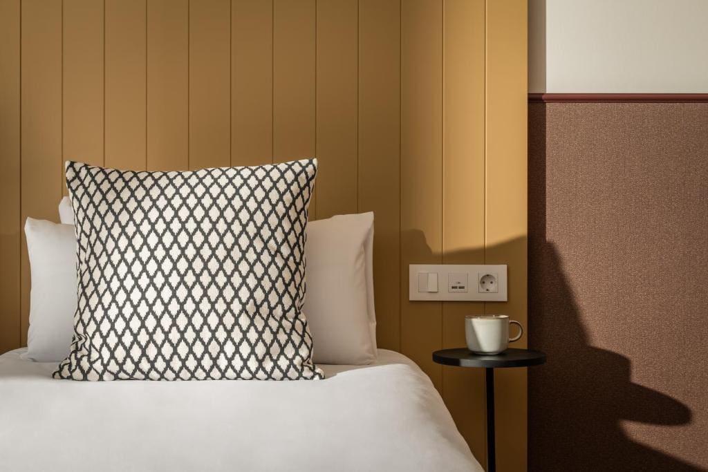 Twin Room with City View room - Image 1