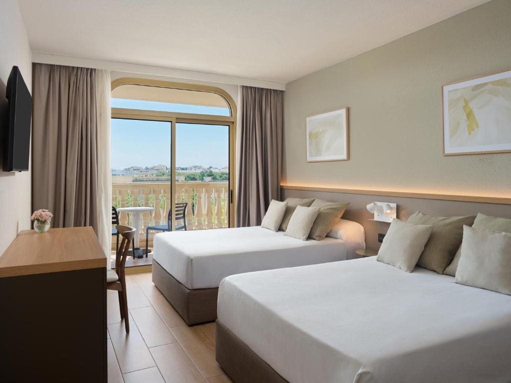 Standard with Pool View (2 adults + 1 child) room - Image 1