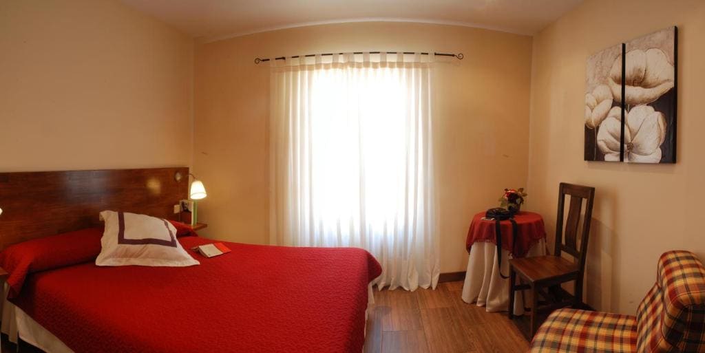 Apartment with Balcony room - Image 1