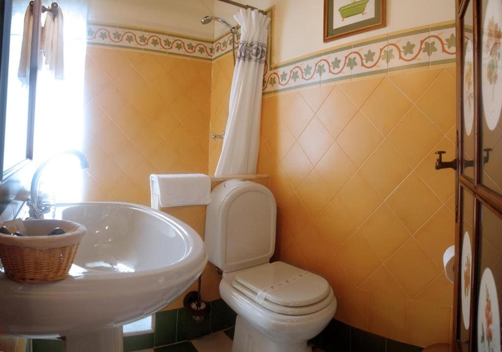 Double or Twin Room room - Image 2