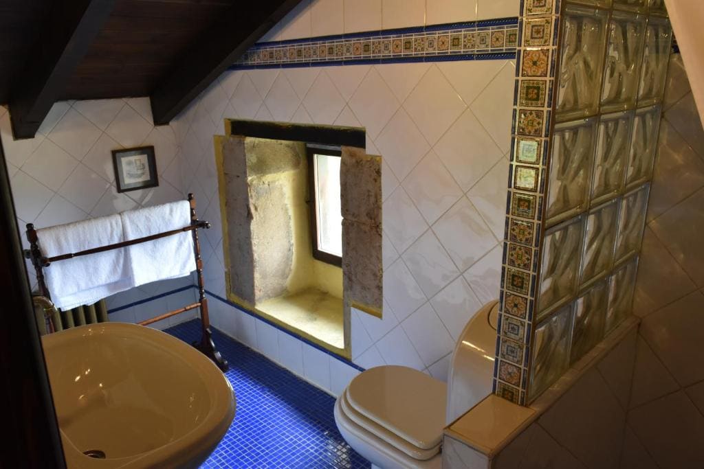 Penthouse Apartment room - Image 1