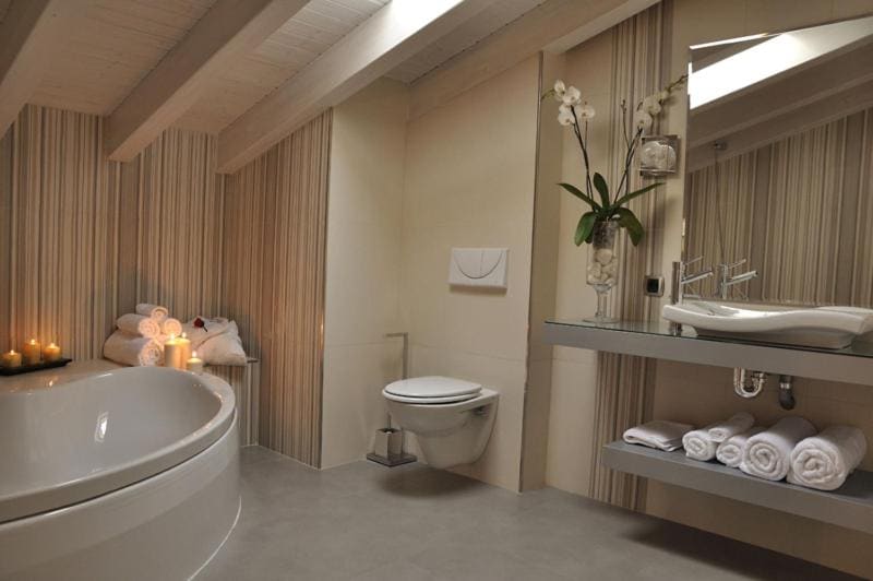 Deluxe Double Room room - Image 2
