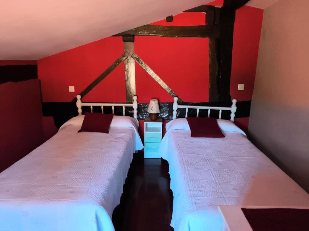 Standard Family Room room - Image 1