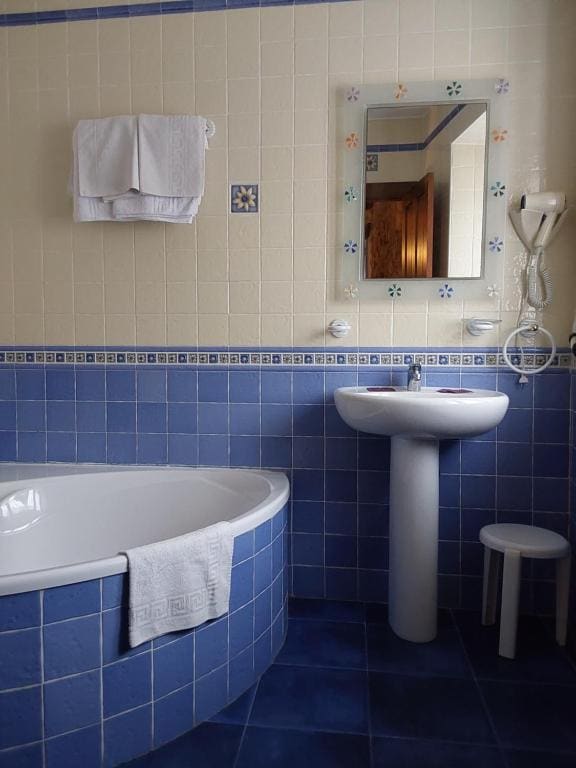 Suite room - Image 2