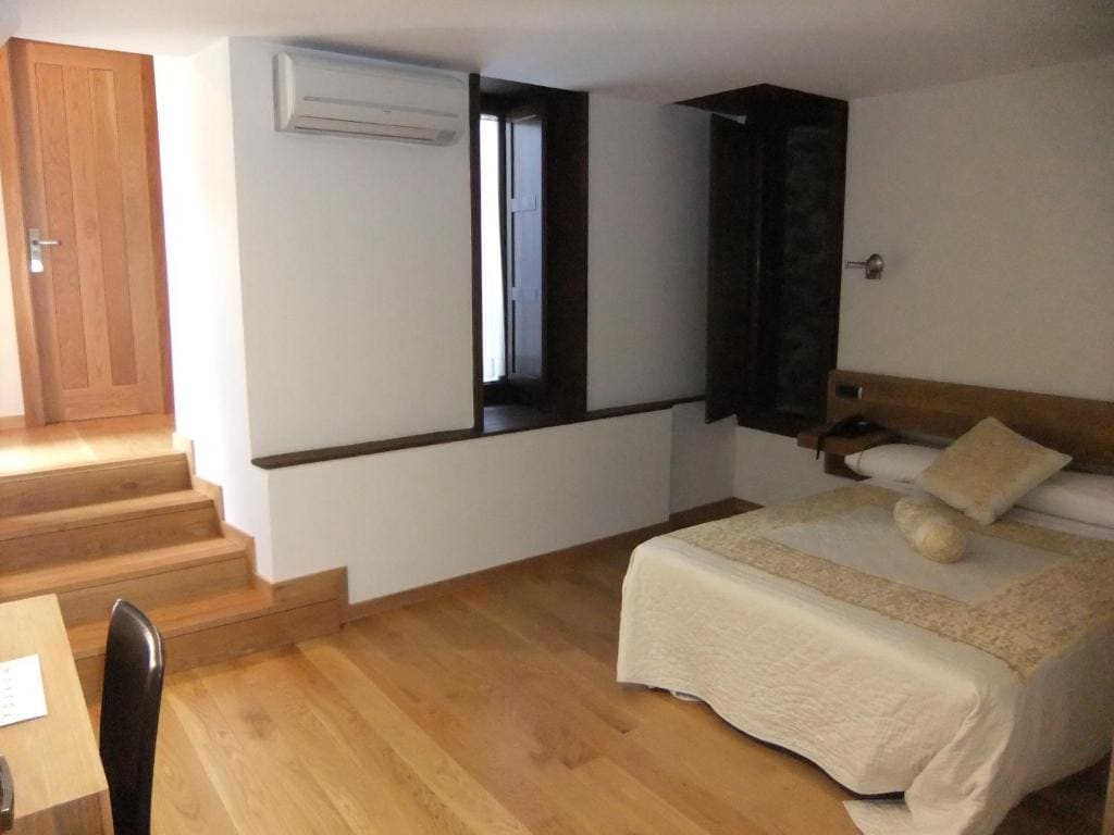 Double or Twin Room room - Image 2