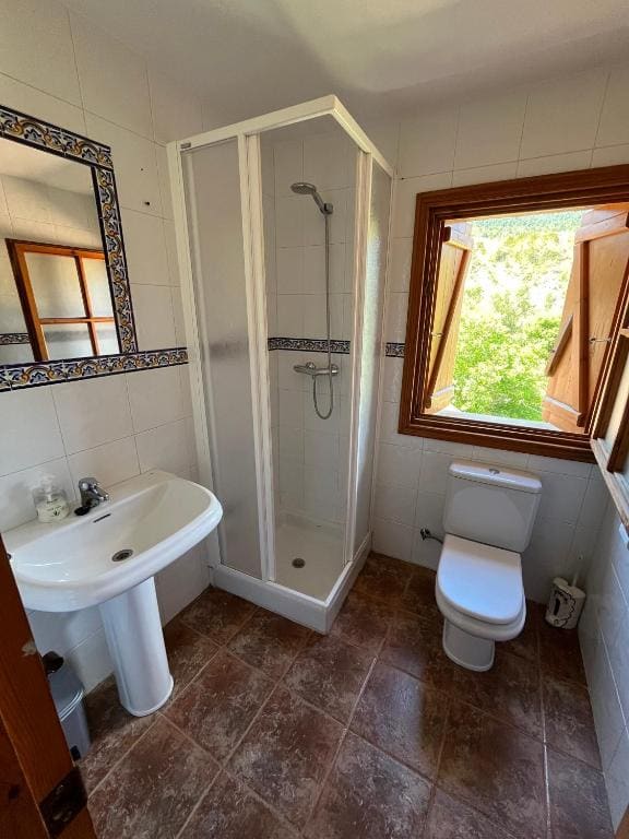 Double or Twin Room with Mountain View room - Image 2