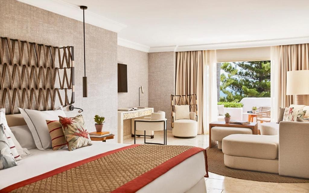 Grand Junior Suite with Partial Sea View room - Image 1