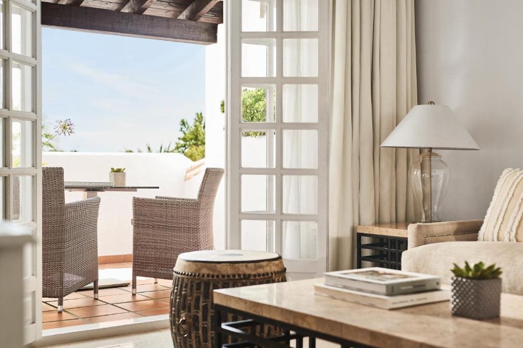 One-Bedroom Suite room - Image 3