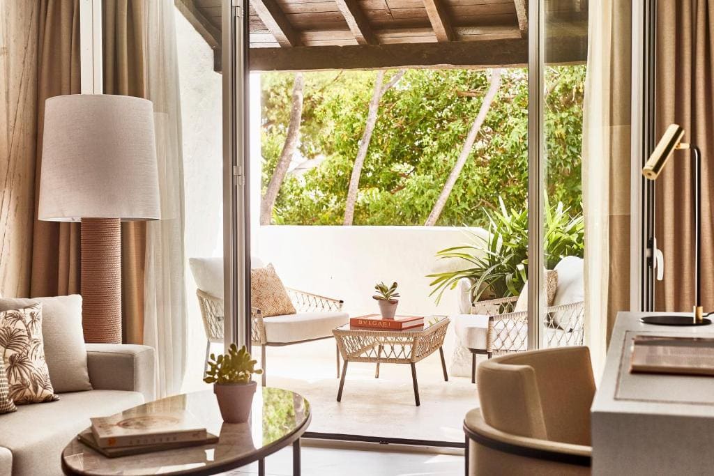 Deluxe Junior Suite with Garden View room - Image 2