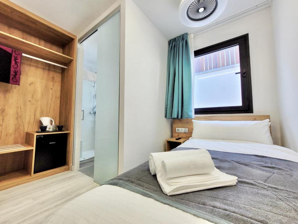 Standard Single Room room - Image 2